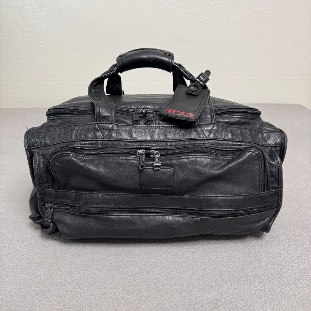 Tumi Duffle Bag Mens Large Black Leather Travel Luggage Weekender Carry On
